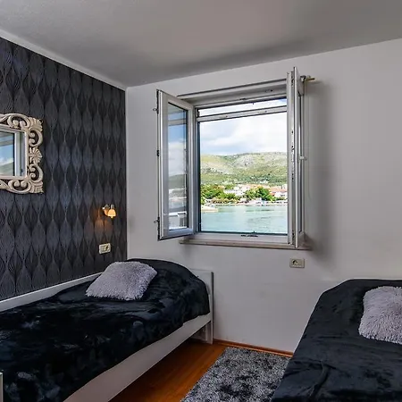 Jidro Aparthotel Trogir