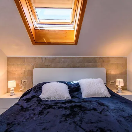 Aparthotel Jidro Trogir