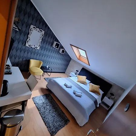 Apart-hotel Jidro 3*