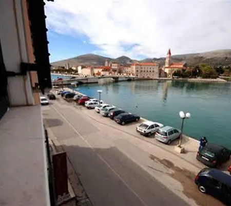 Apart Otel Jidro 3*