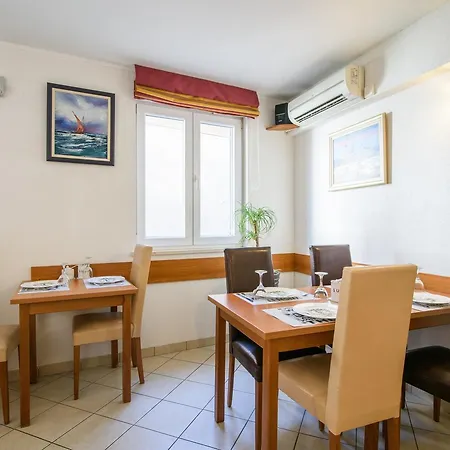Jidro Apart-hotel Trogir