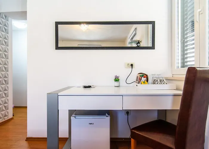 Jidro 3* Τρογκίρ